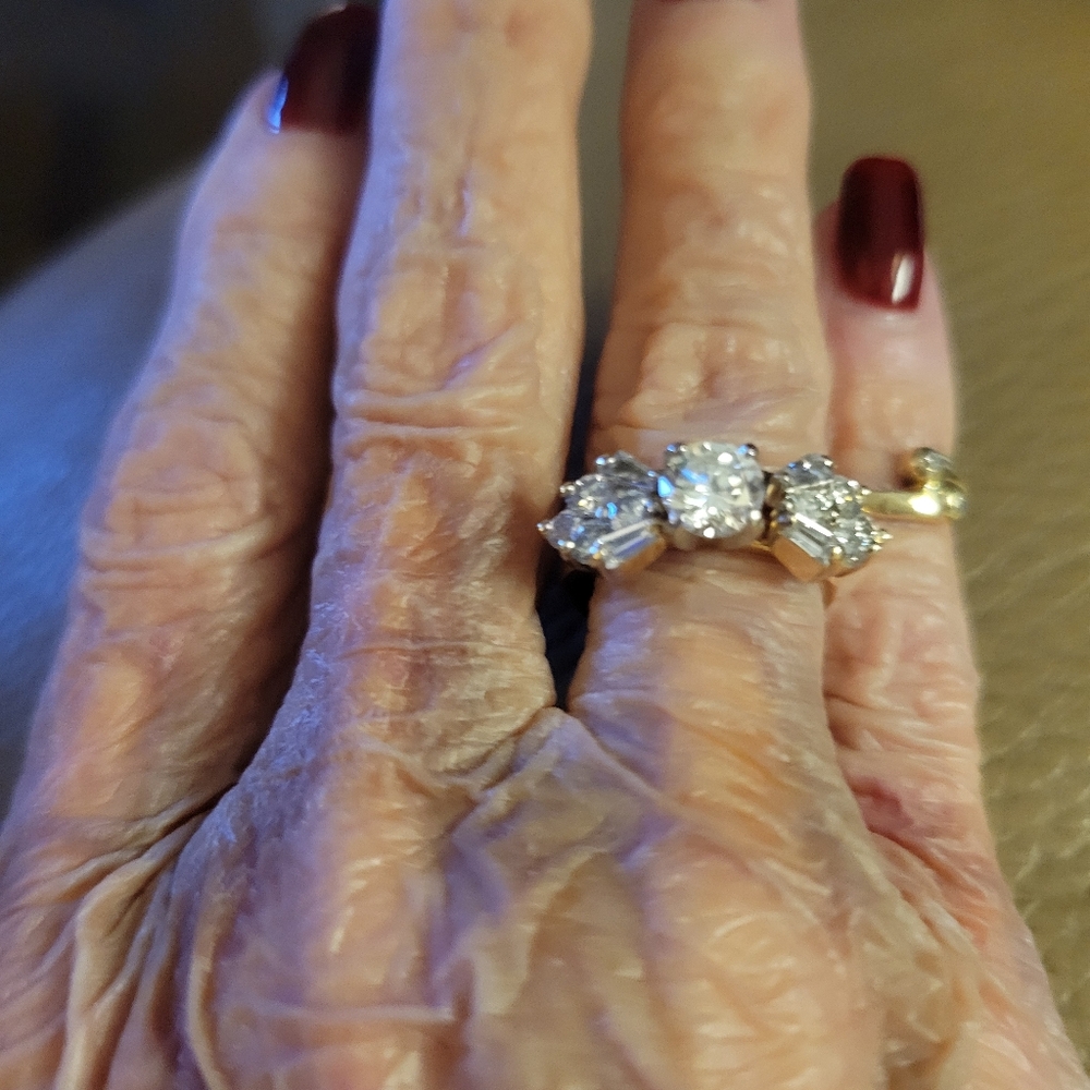 Yellow Gold And Diamond Wedding Set - Picture 3 of 10